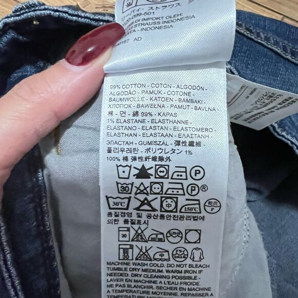 Levi 590 Bootcut Jeans Size 18W HEMMED 26.5 in. Inseam Denim Medium Wash Blue - Picture 8 of 8